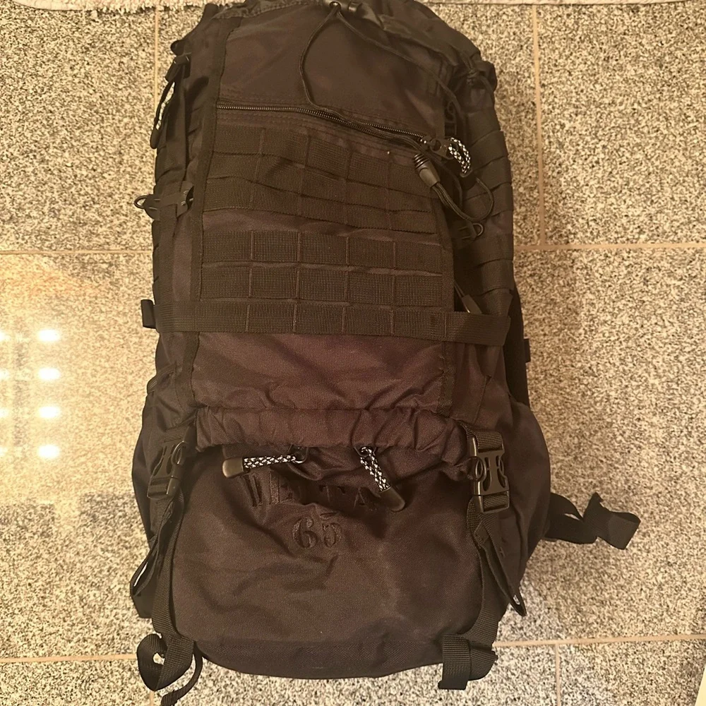 Large back pack - Picture 4 of 4